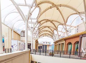 商場屋頂膜結(jié)構(gòu)有哪些特點(diǎn)？