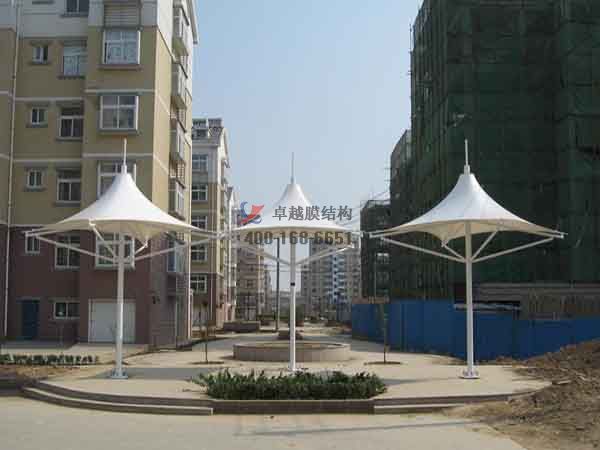 濱州景觀<font color='red'>張拉膜結(jié)構(gòu)</font>遮陽(yáng)棚【生產(chǎn)廠(chǎng)家】