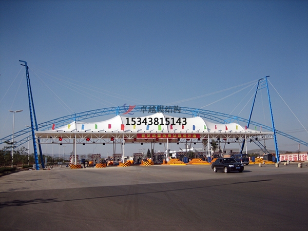 喀什高速收費(fèi)站雨棚【專業(yè)廠家】景觀遮陽棚/服務(wù)區(qū)膜結(jié)構(gòu)充電站設(shè)計公司