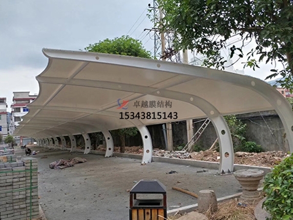 四川樂(lè)山膜結(jié)構(gòu)充電站停車(chē)棚【廠家直銷(xiāo)】