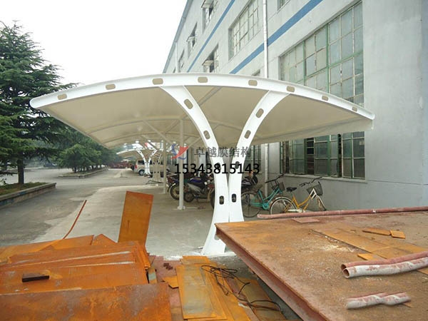 杞縣<font color='red'>膜結(jié)構(gòu)停車棚</font>【設(shè)計(jì)生產(chǎn)銷售】