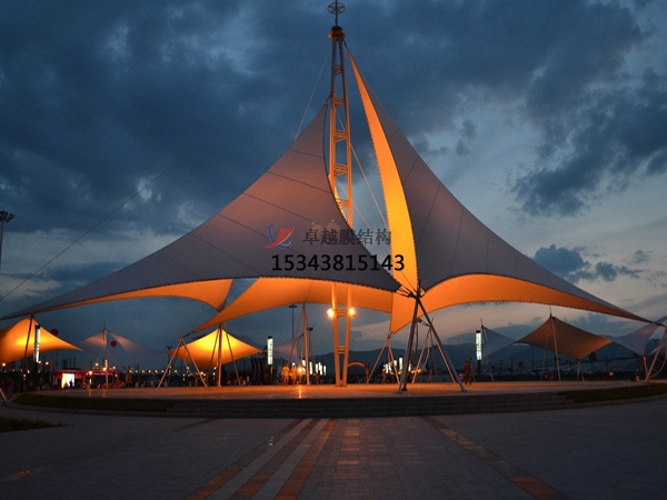 張拉膜景觀價(jià)格多少錢(qián)？
