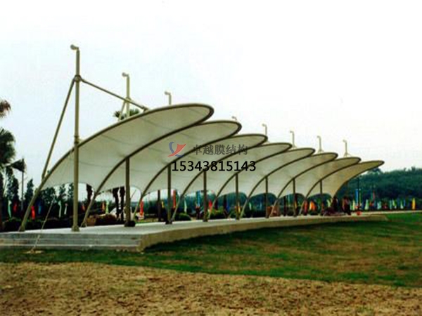 冬季搭建膜結(jié)構(gòu)需要注意事項(xiàng)有哪些？