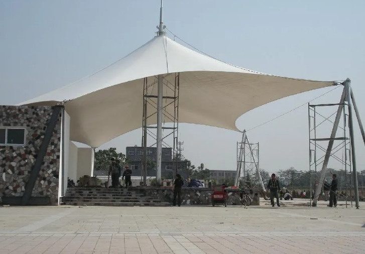 不看不知道，膜結(jié)構(gòu)車棚的好處這么多