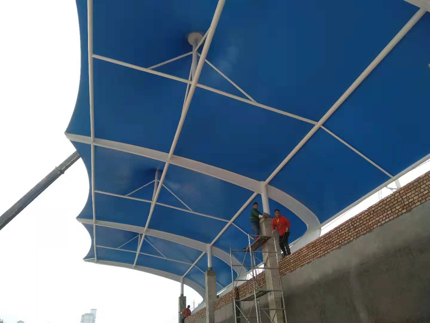 如何對(duì)膜結(jié)構(gòu)工程進(jìn)行維護(hù)保養(yǎng)？