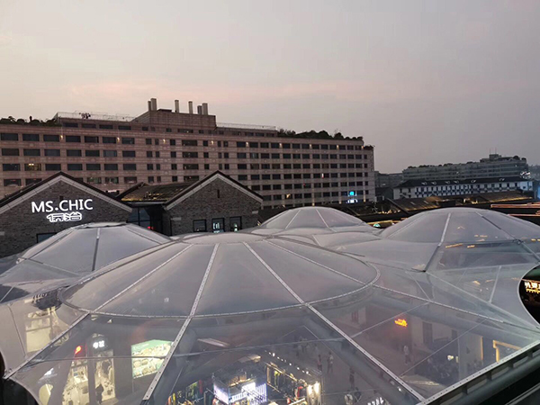 ETFE膜結(jié)構(gòu)材料的種類有哪些？如何選購(gòu)適合自己的ETFE膜結(jié)構(gòu)？