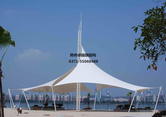 膜結(jié)構(gòu)地下車庫入口如何進(jìn)行保潔？